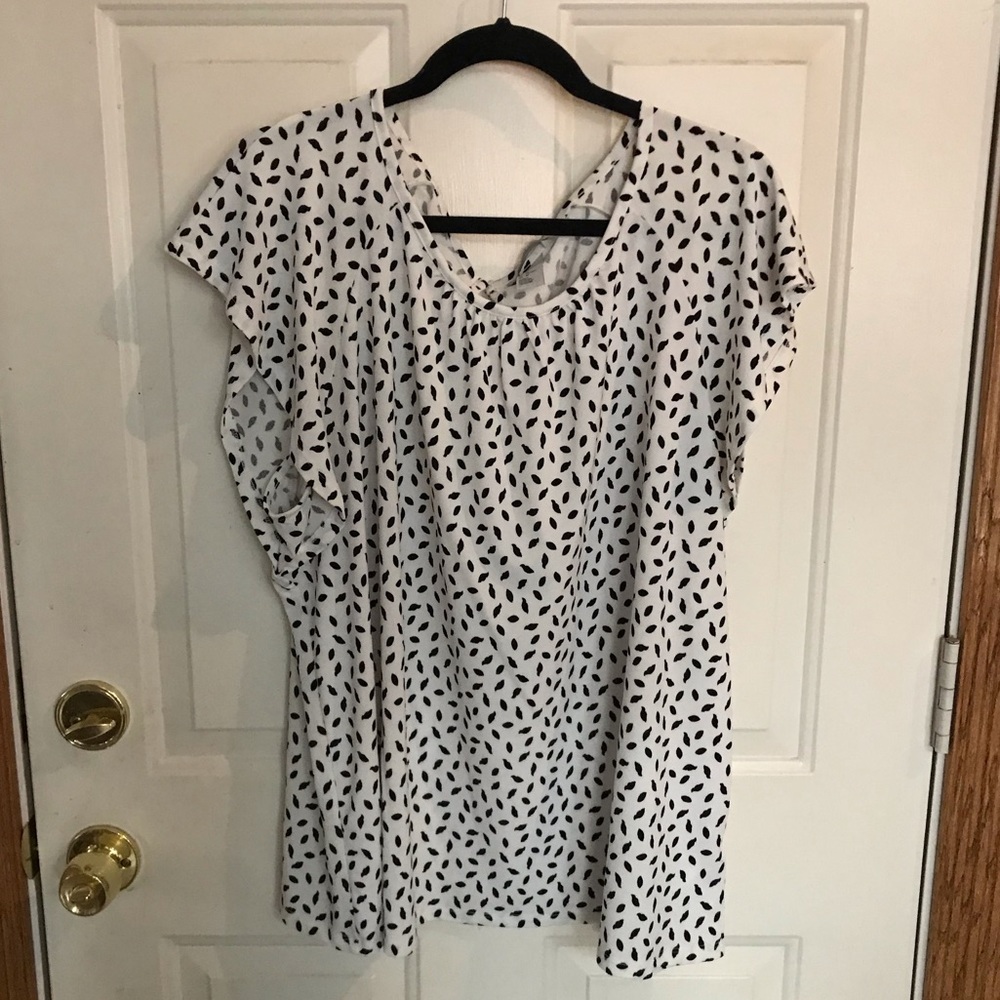 H&M BLK/WHT WNS Blouse Size XL
